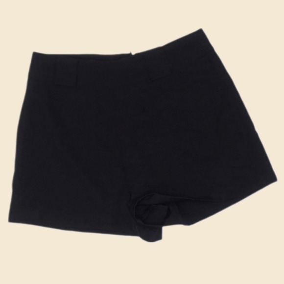 🌴Dressy Shorts by Forever 21 - Picture 2 of 6